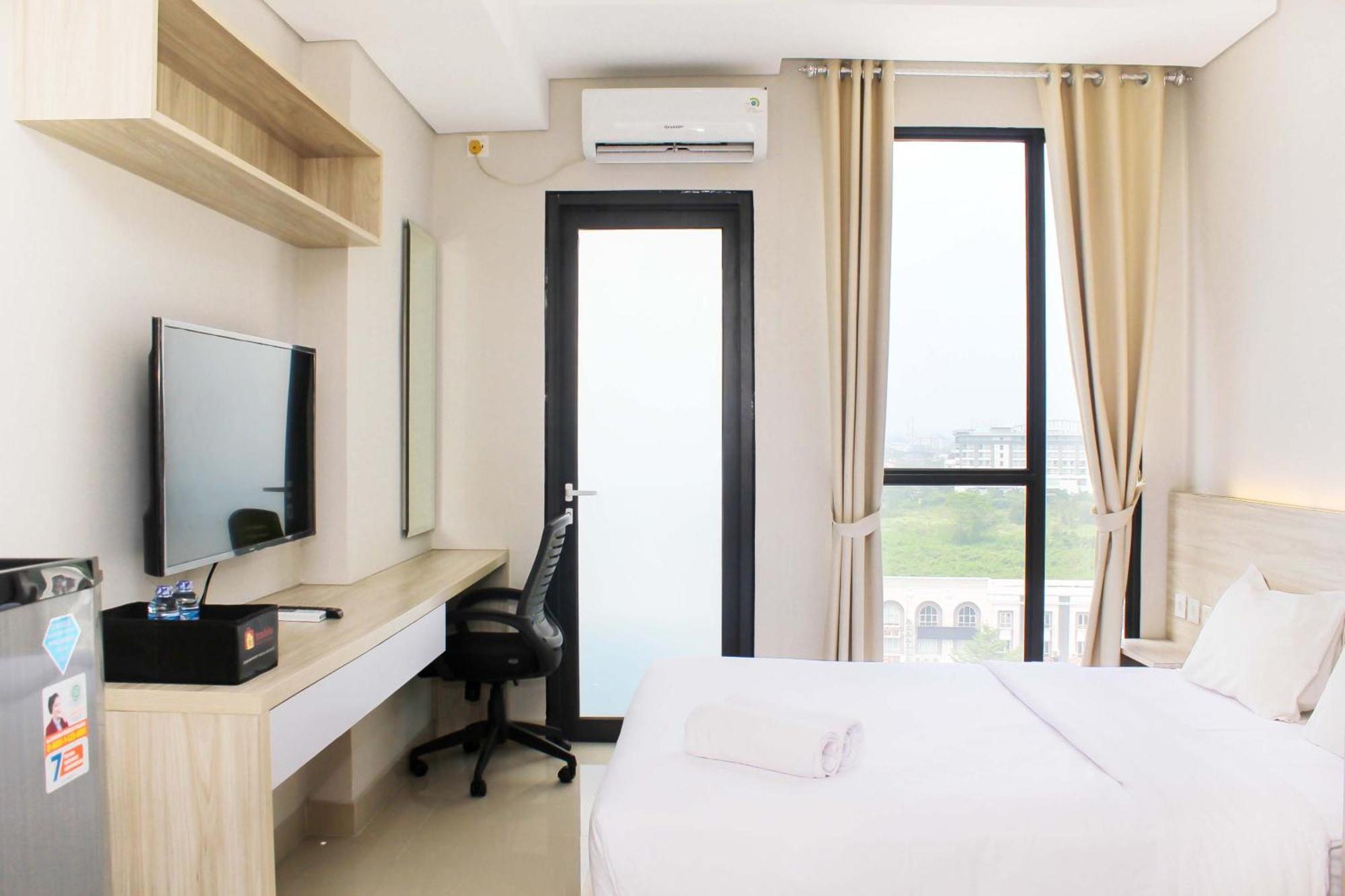 Comfortable At Monroe Tower By Travelio Bekasi