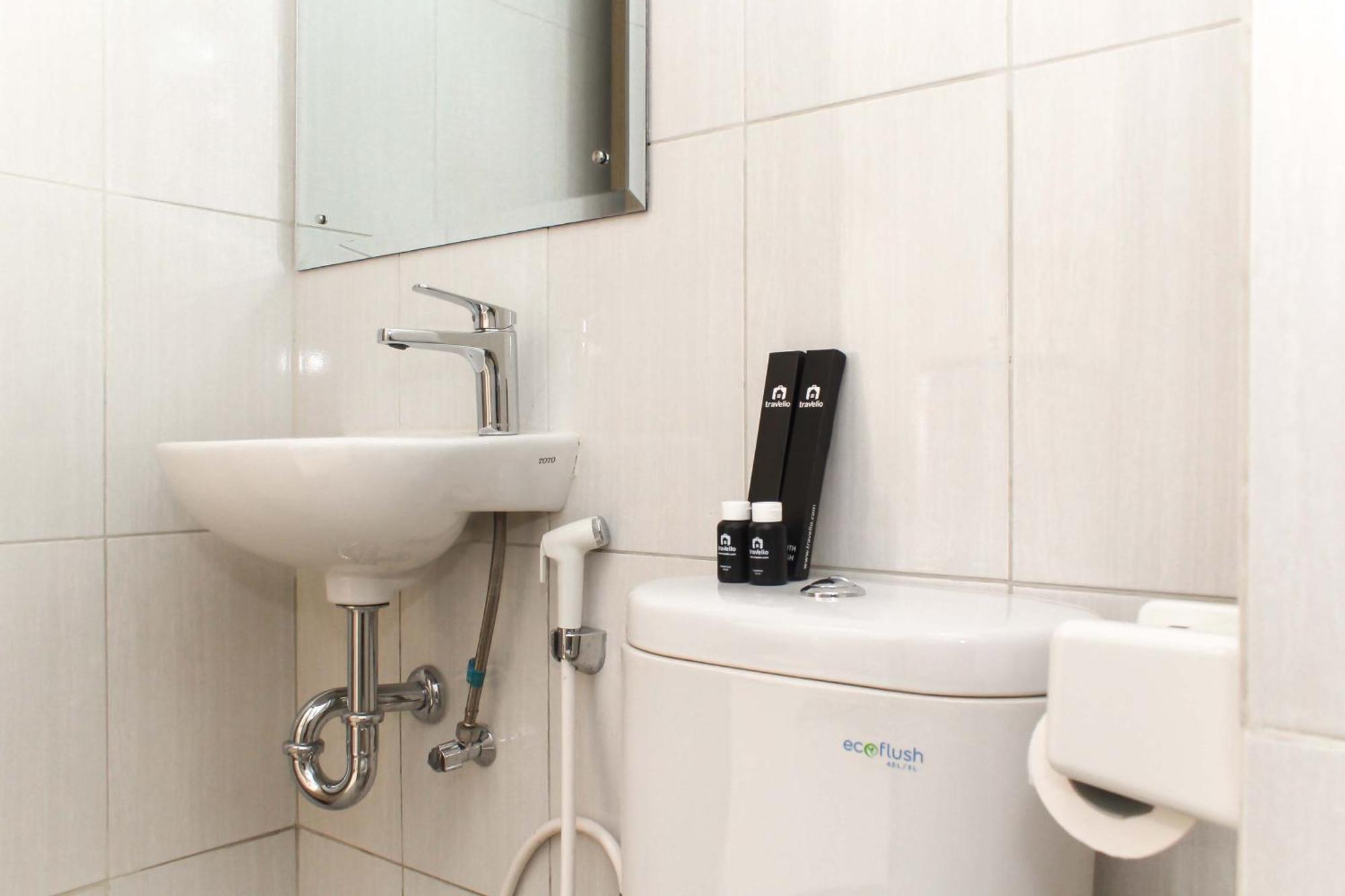Apartemen Comfortable At Monroe Tower By Travelio